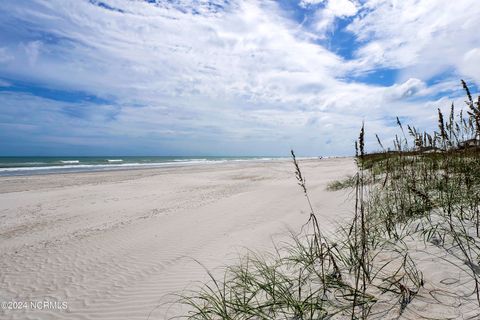 A home in Topsail Beach