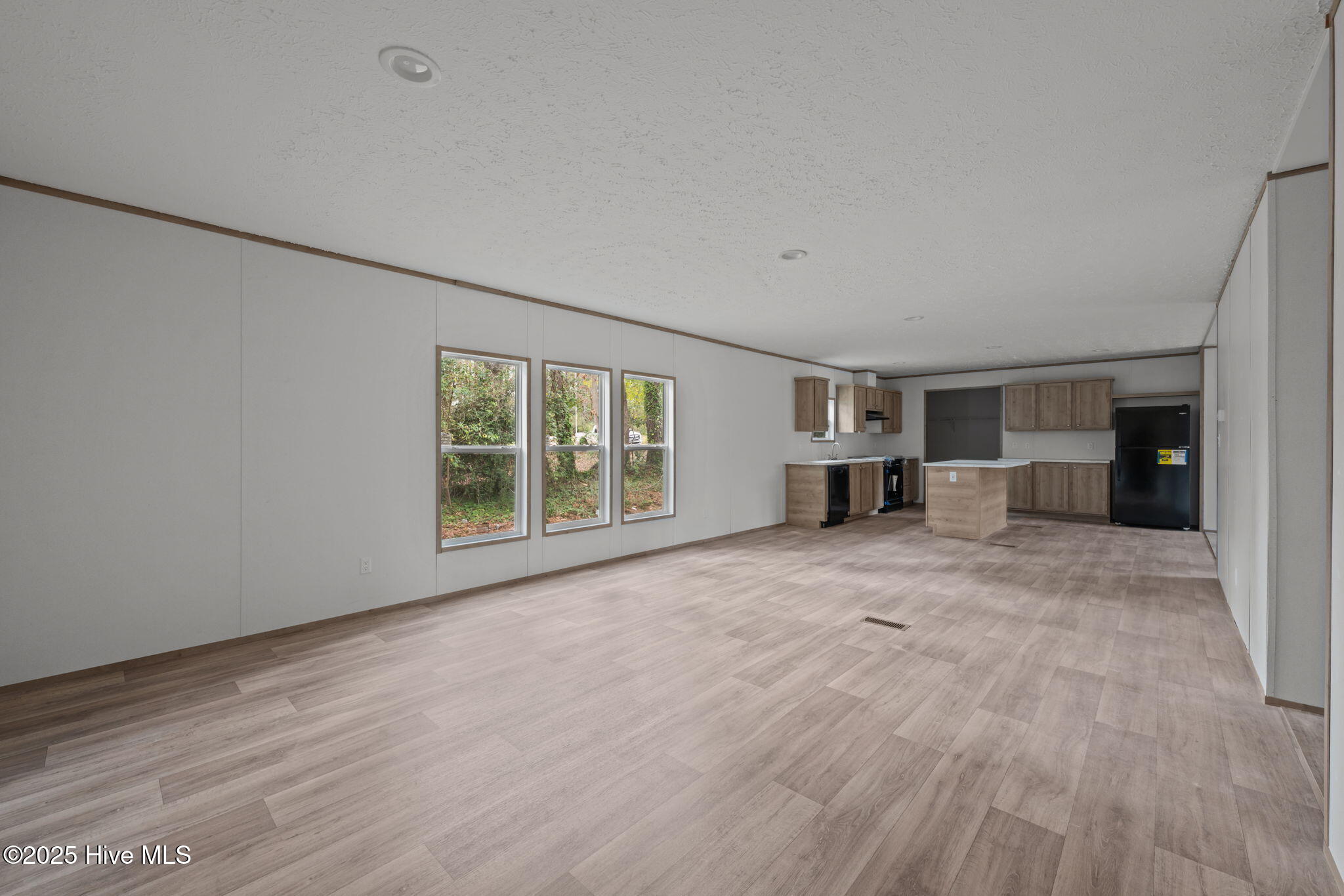 106 Lynnwayne Circle