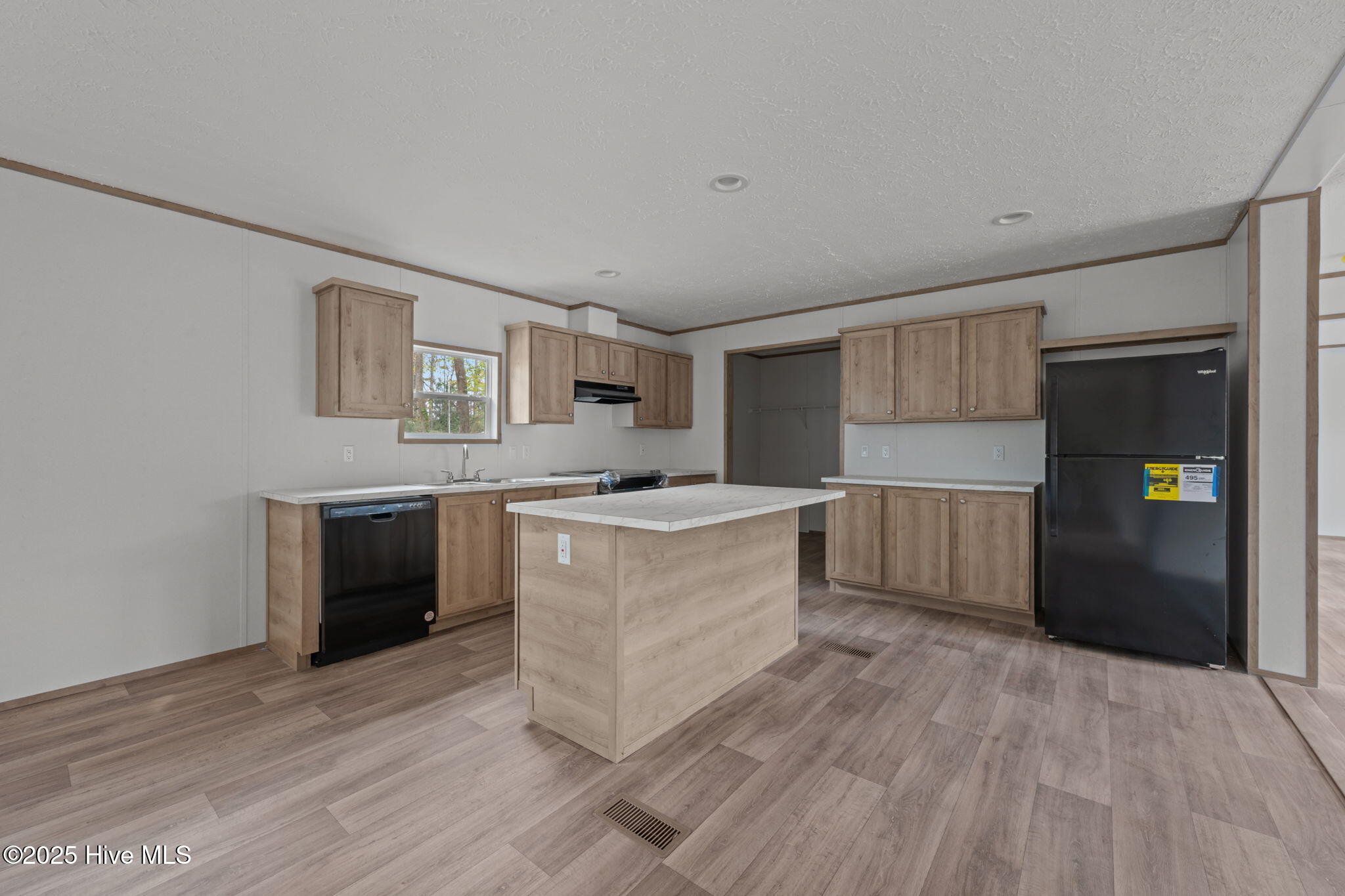 106 Lynnwayne Circle