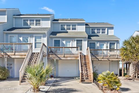 A home in North Topsail Beach