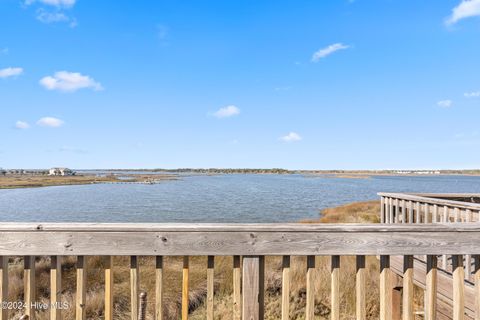 A home in North Topsail Beach