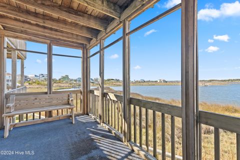 A home in North Topsail Beach