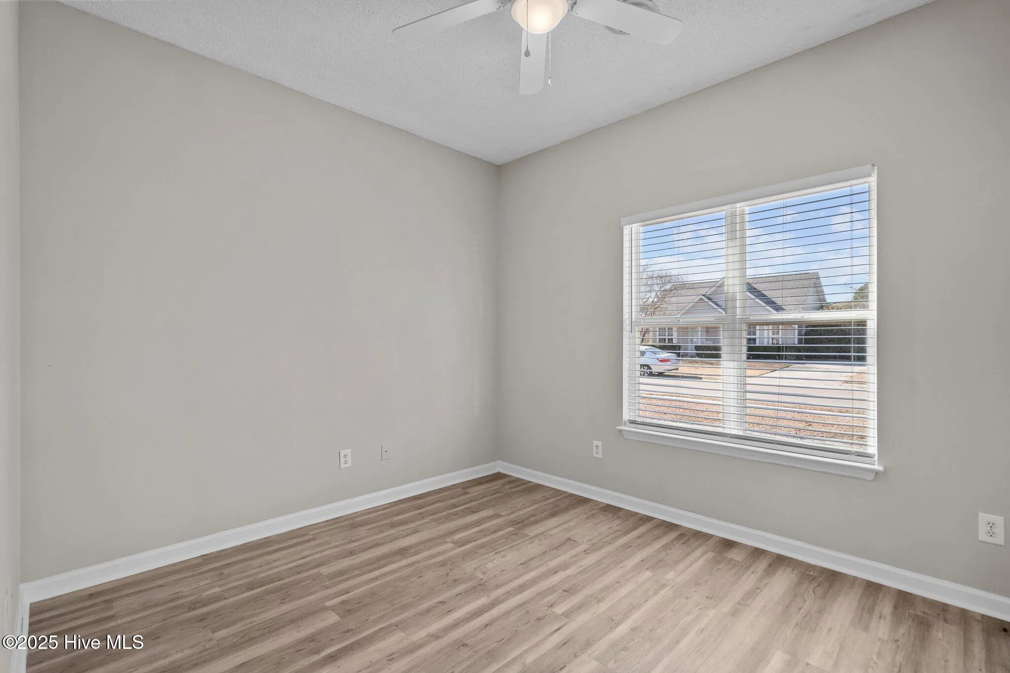 Wilmington, North Carolina 28411, United States, 3 Bedrooms Bedrooms, ,2 BathroomsBathrooms,Residential,Active,18052