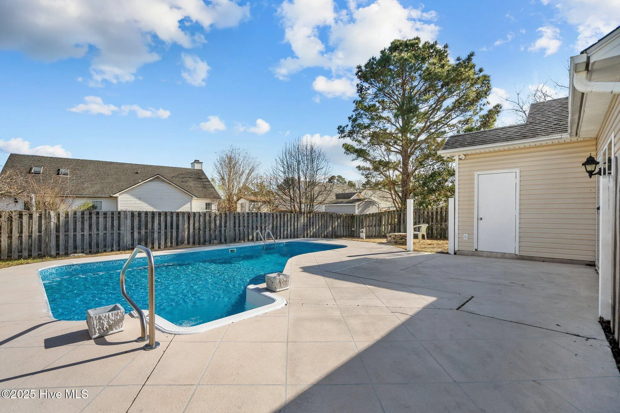 Wilmington, North Carolina 28411, United States, 3 Bedrooms Bedrooms, ,2 BathroomsBathrooms,Residential,Active,18052