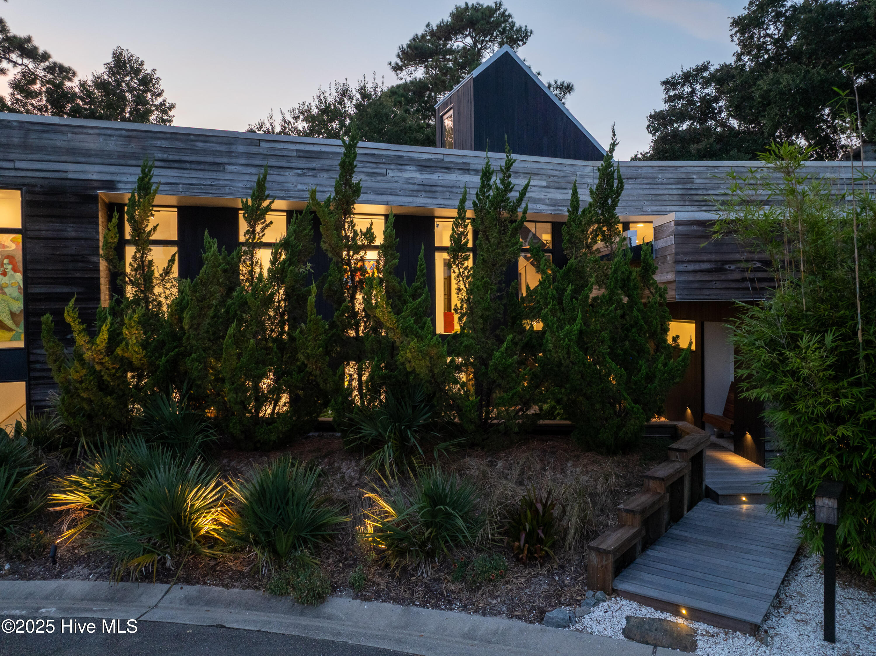 4315 Cranesbill Court