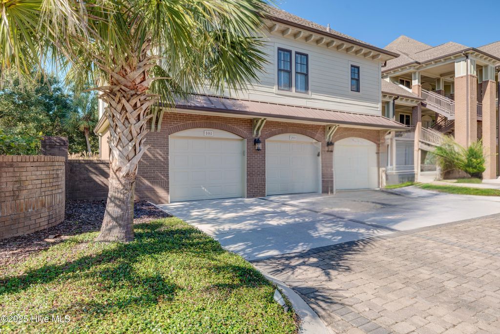 Photo of 636 Village Park Drive #101, Wilmington, NC 28405 (MLS # 100534973)