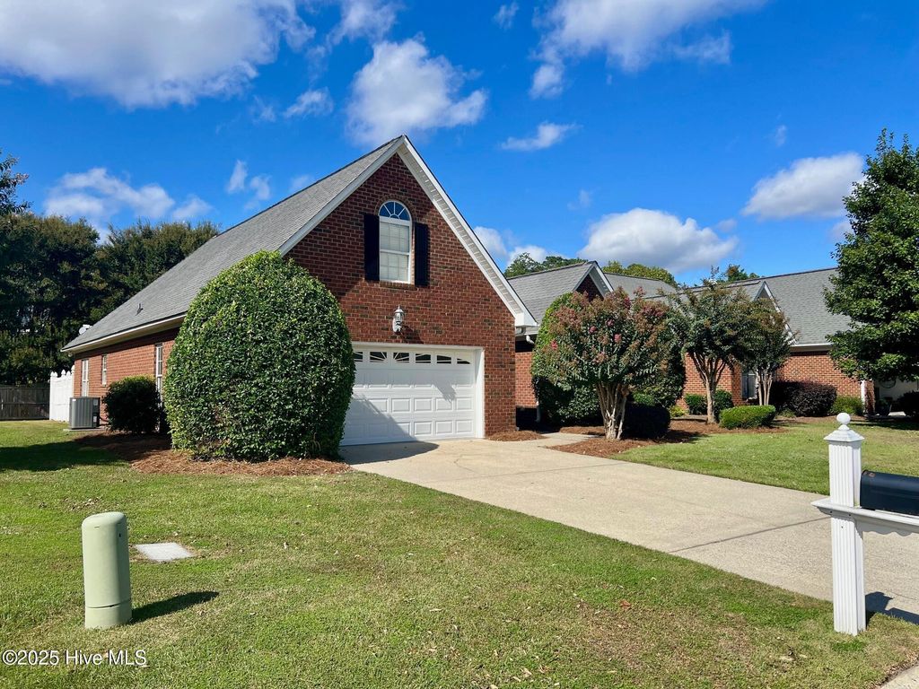 Photo of 3909 Brookstone Drive, Winterville, NC 28590 (MLS # 100531644)