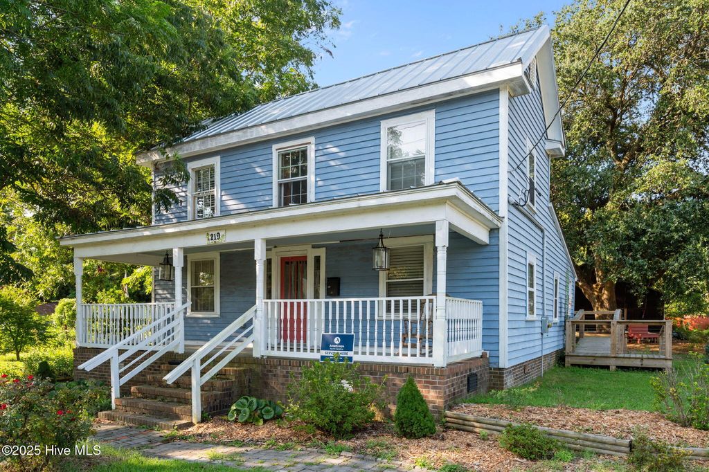 Photo of 219 E 3rd Street, Washington, NC 27889 (MLS # 100526896)