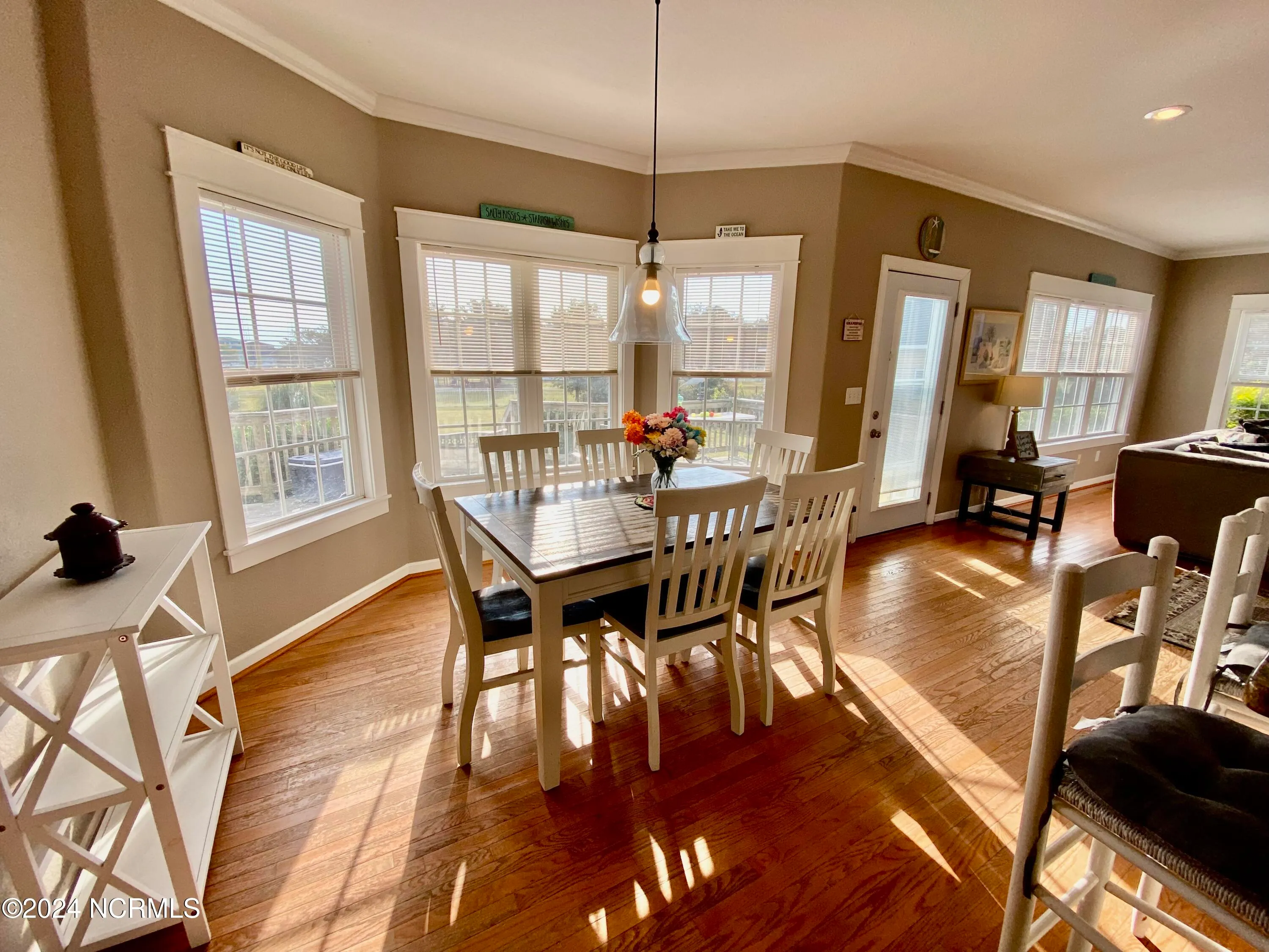 Moyock, North Carolina 27958, United States, 4 Bedrooms Bedrooms, ,3 BathroomsBathrooms,Residential,Pending,36825