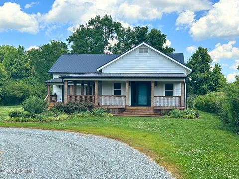 Single Family Residence in Fremont NC 210 Church Street 1.jpg