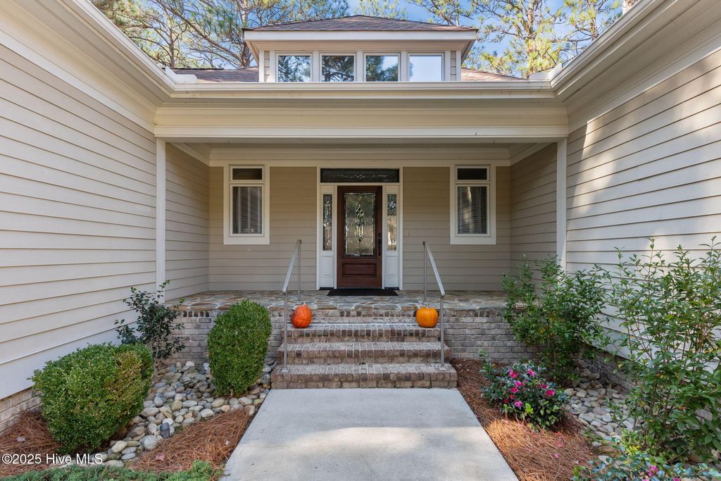 Photo of 7 Wellington Drive, Pinehurst, NC 28374 (MLS # 100543145)