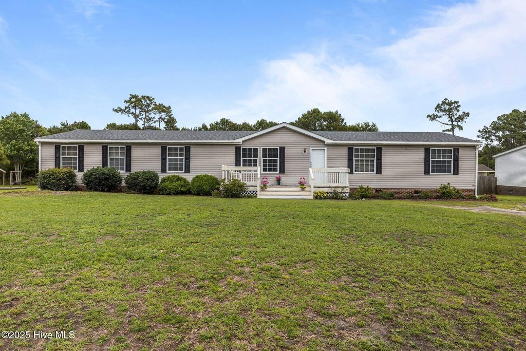 Photo of 120 Colony Street, Newport, NC 28570 (MLS # 100513143)