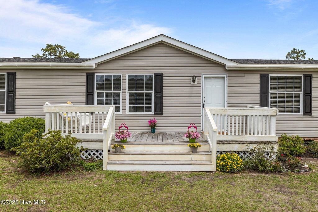Photo of 120 Colony Street, Newport, NC 28570 (MLS # 100513143)