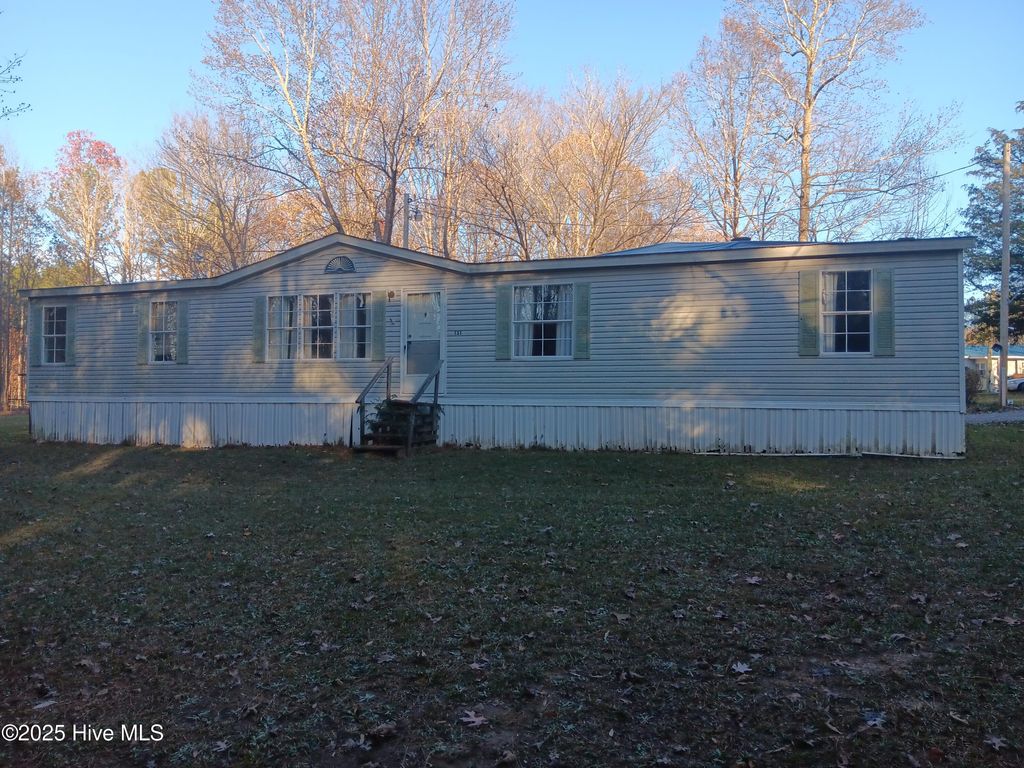 Photo of 131 Lick Creek Drive, Carthage, NC 28327 (MLS # 100531368)