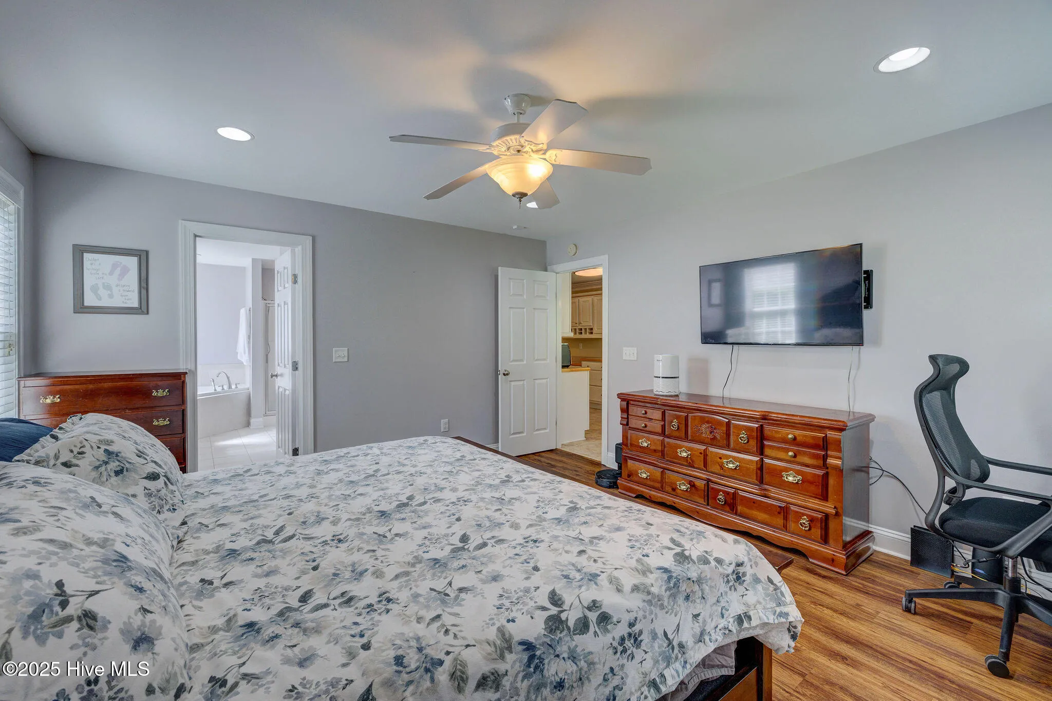 Burgaw, North Carolina 28425, United States, 3 Bedrooms Bedrooms, ,2 BathroomsBathrooms,Residential,Active,162306