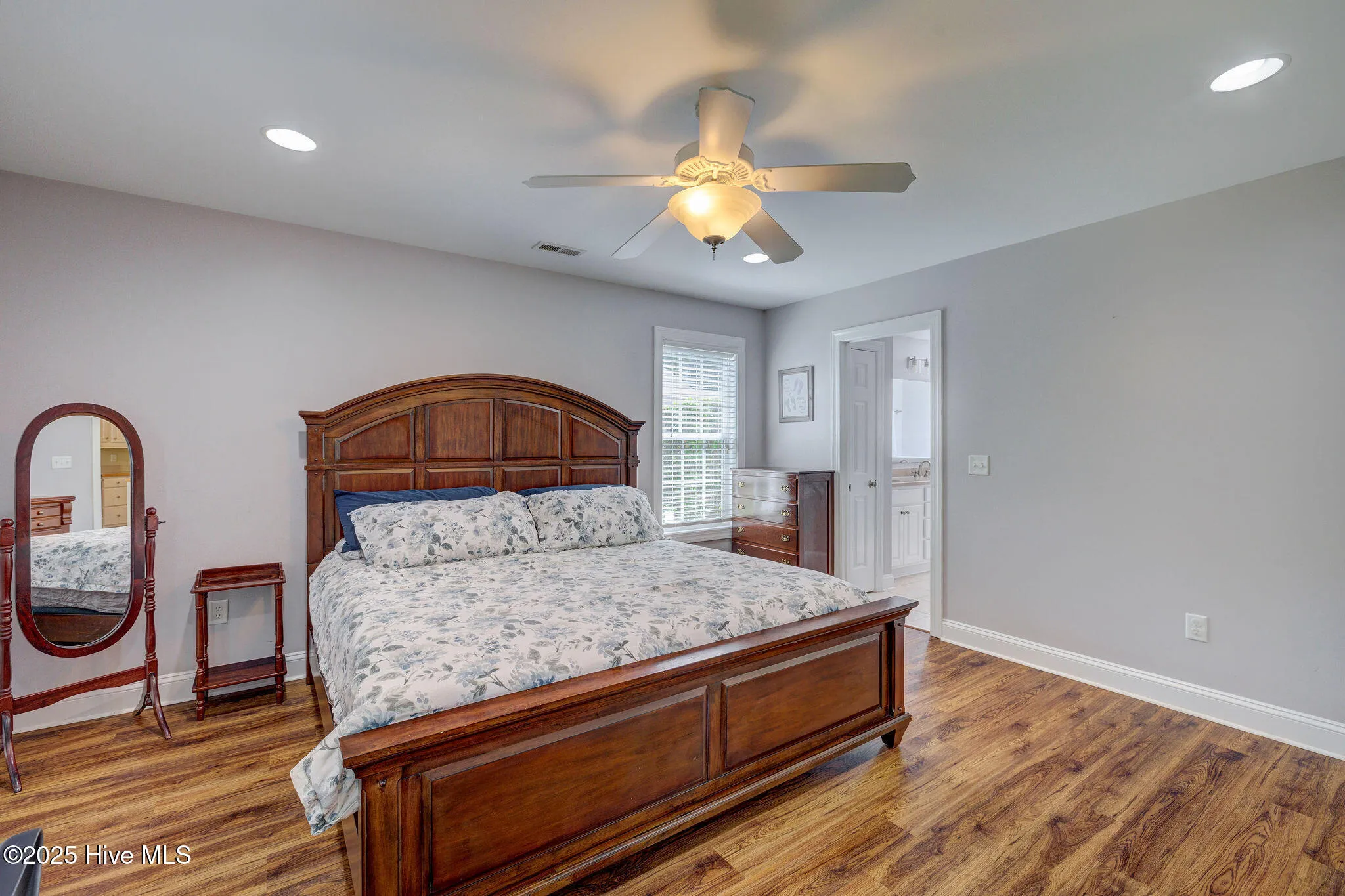 Burgaw, North Carolina 28425, United States, 3 Bedrooms Bedrooms, ,2 BathroomsBathrooms,Residential,Active,162306