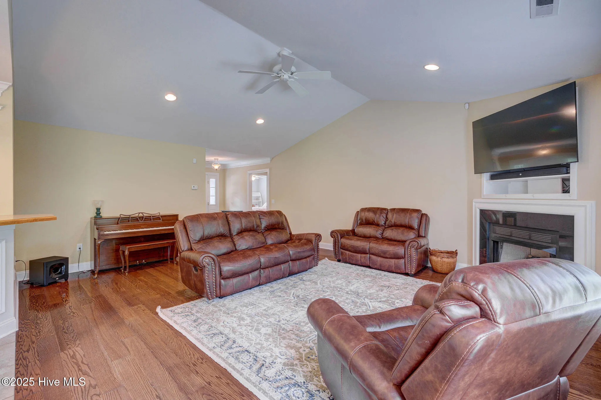 Burgaw, North Carolina 28425, United States, 3 Bedrooms Bedrooms, ,2 BathroomsBathrooms,Residential,Active,162306