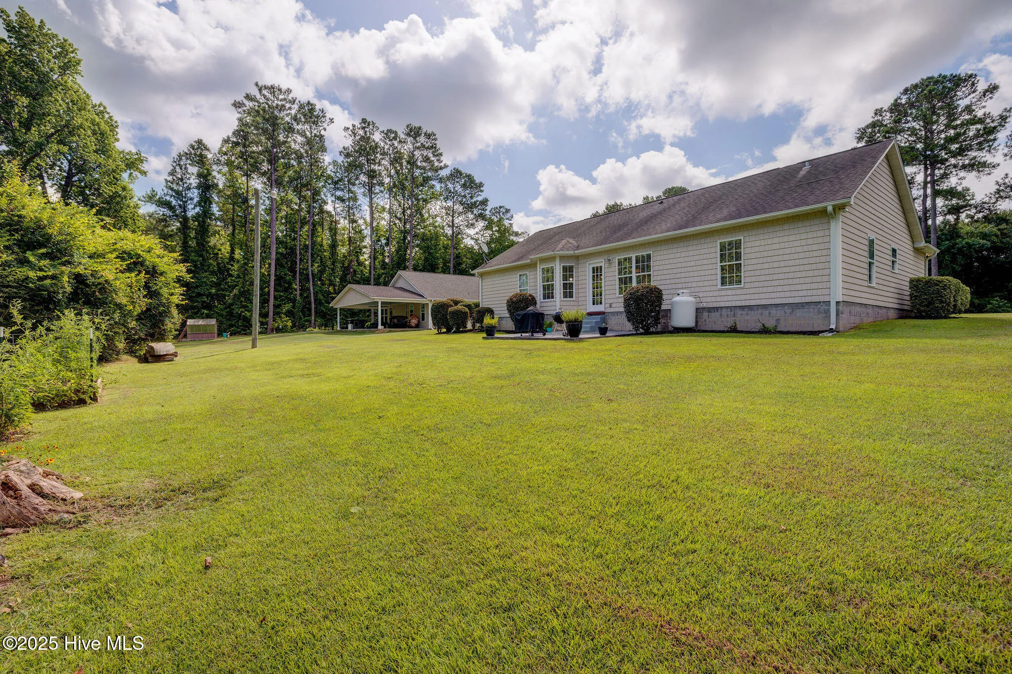 Burgaw, North Carolina 28425, United States, 3 Bedrooms Bedrooms, ,2 BathroomsBathrooms,Residential,Active,162306