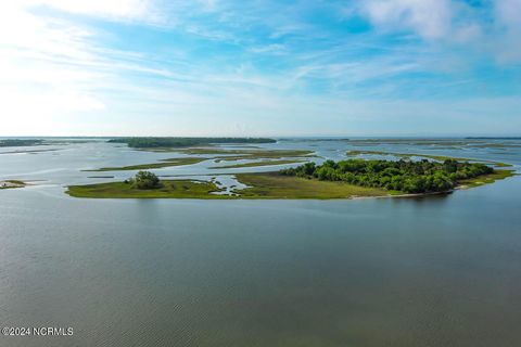 A home in Swansboro