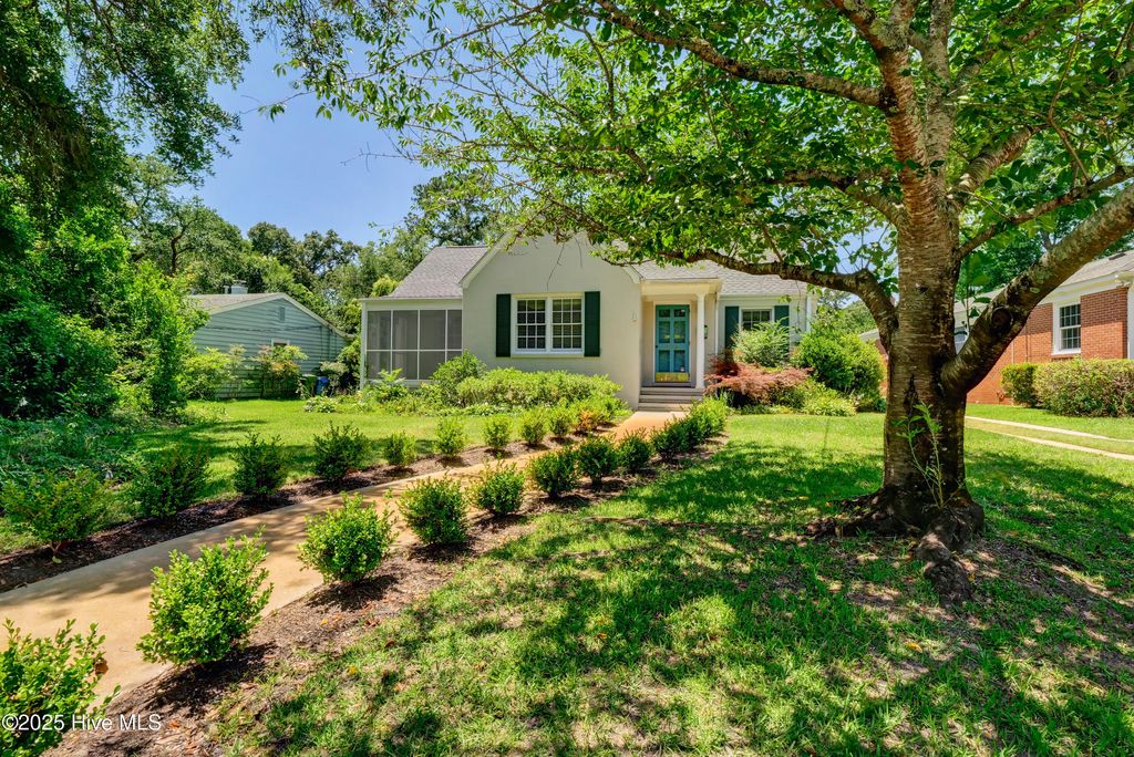Photo of 406 Wayne Drive, Wilmington, NC 28403 (MLS # 100518268)