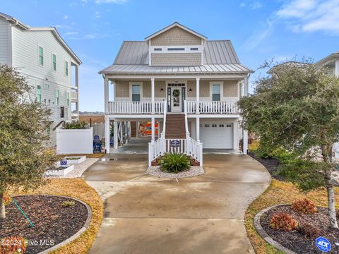 A home in Oak Island