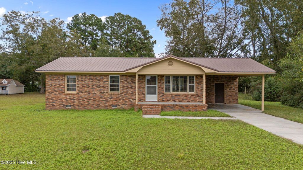 Photo of 108 Wilbur Street, Tabor City, NC 28463 (MLS # 100537500)