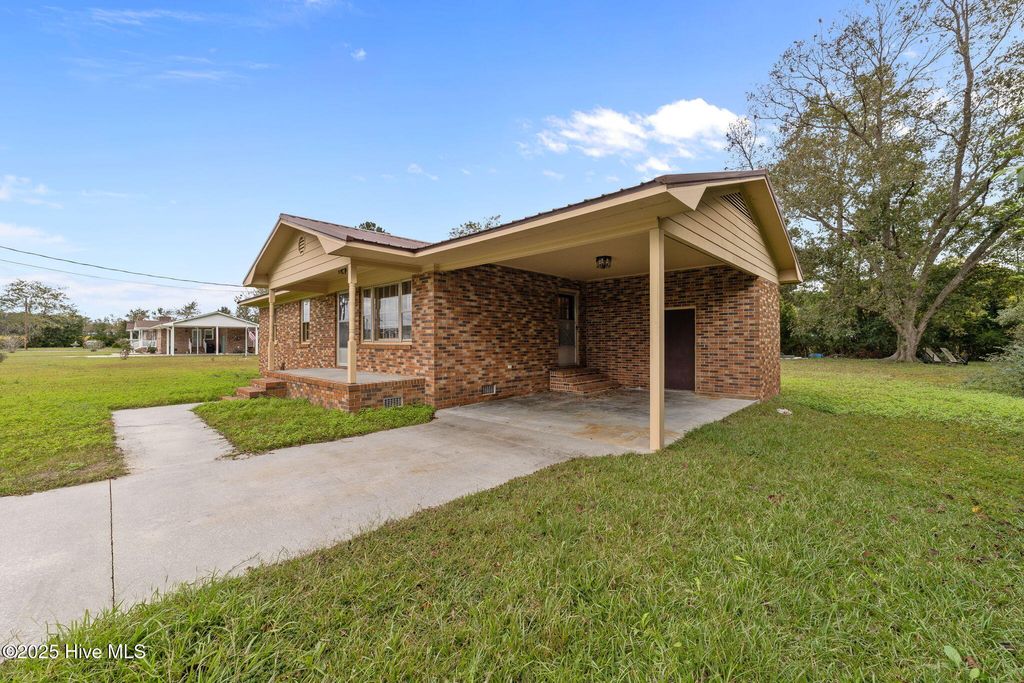 Photo of 108 Wilbur Street, Tabor City, NC 28463 (MLS # 100537500)