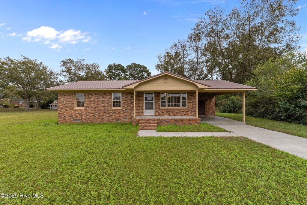 Photo of 108 Wilbur Street, Tabor City, NC 28463 (MLS # 100537500)