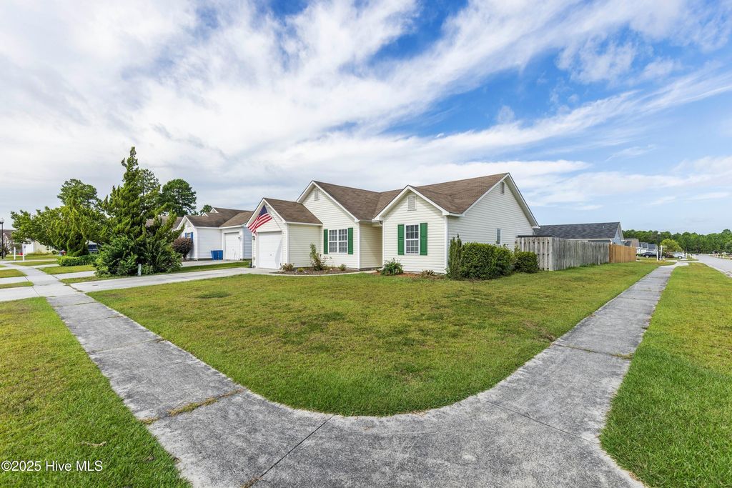 Photo of 1706 Pepperwood Way, Leland, NC 28451 (MLS # 100528947)