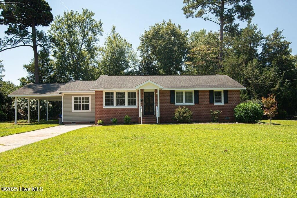 Photo of 707 Christine Avenue, Jacksonville, NC 28540 (MLS # 100544286)