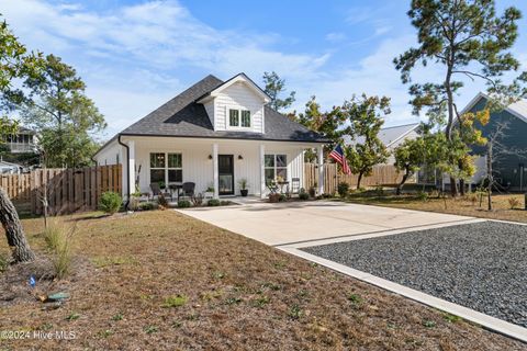 A home in Oak Island