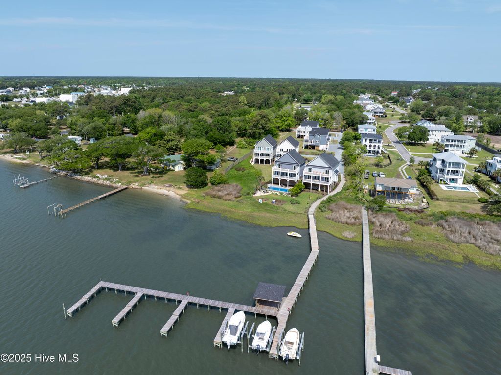 Photo of 64 Pier View Court, Hampstead, NC 28443 (MLS # 100529326)