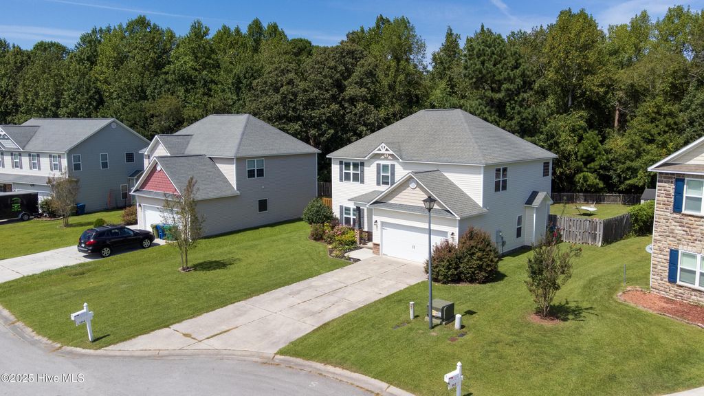 Photo of 104 Long Pond Drive, Sneads Ferry, NC 28460 (MLS # 100528578)