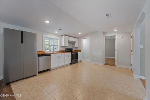 Tiny photo for 126 Shady Pines Drive, Hampstead, NC 28443 (MLS # 100534237)