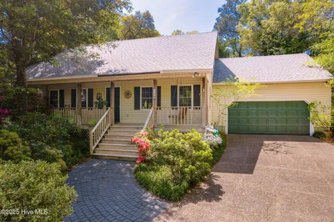 129 Mimosa Boulevard, Pine Knoll Shores, NC 28512 - #: 100489912