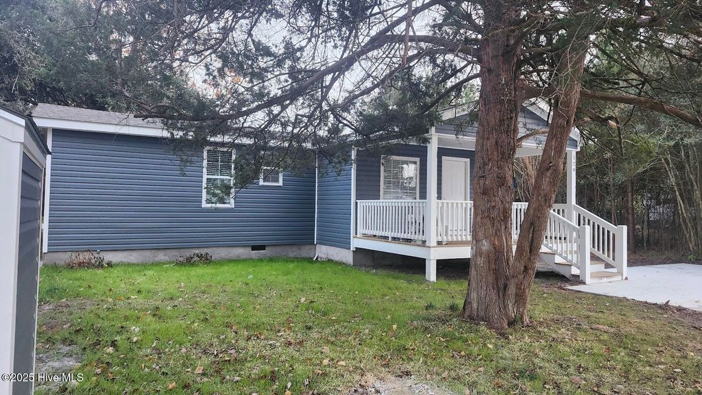 Photo of 124 Zacchaeus Avenue, Newport, NC 28570 (MLS # 100543768)