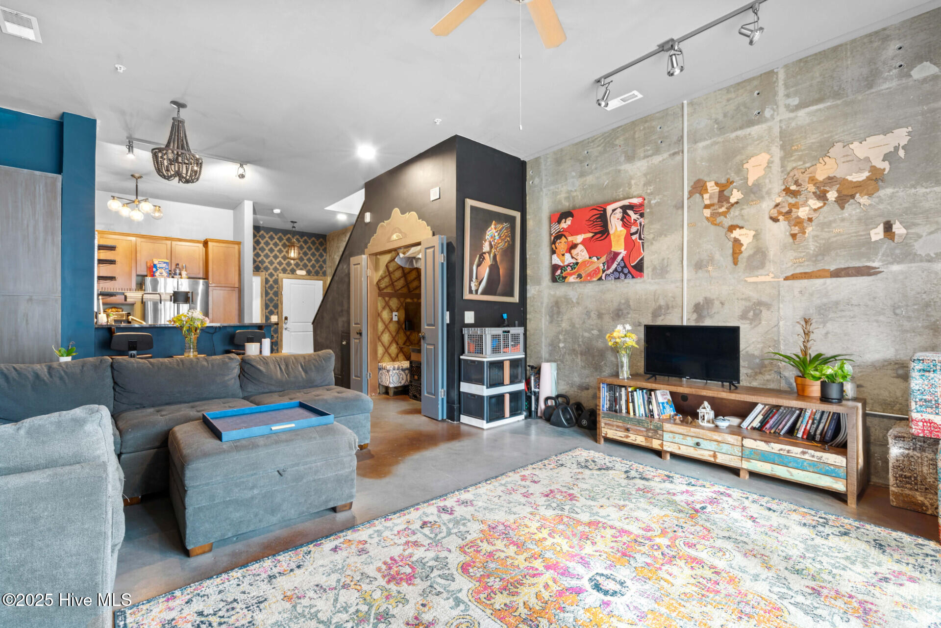 444 S Blount Street 120