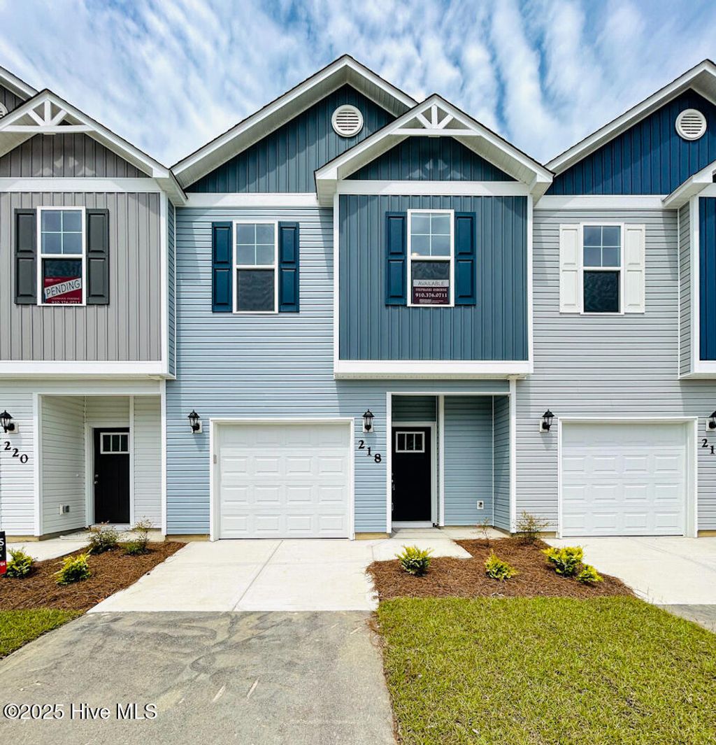 Photo of 218 Crab Claw Spit Lane, Jacksonville, NC 28546 (MLS # 100502790)