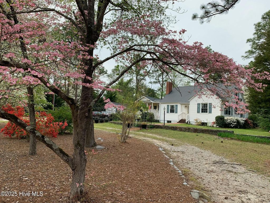 Photo of 435 W Baltimore Avenue, Pinebluff, NC 28373 (MLS # 100536790)