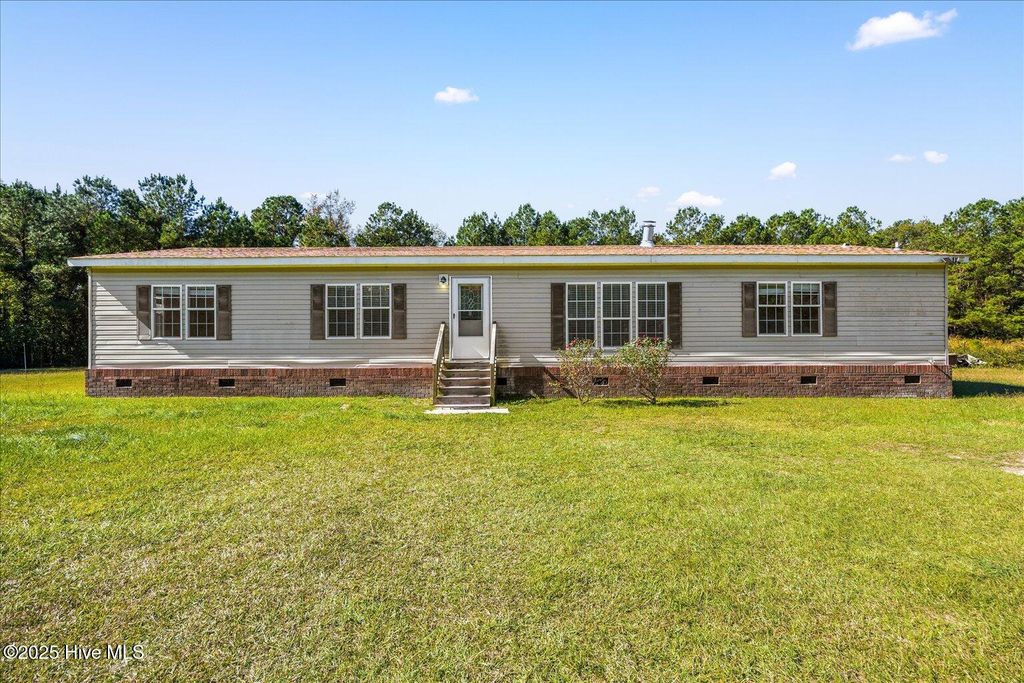 Photo of 185 Robinson Road NE, Bolivia, NC 28422 (MLS # 100533497)