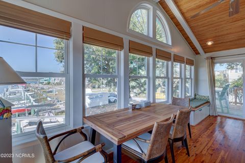 A home in Topsail Beach