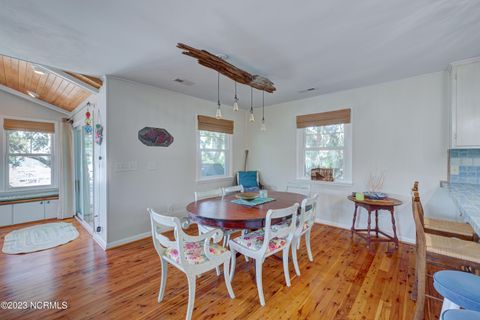 A home in Topsail Beach