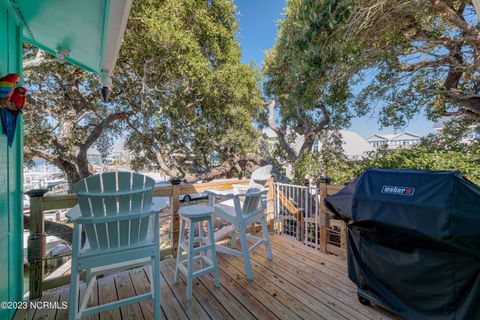 A home in Topsail Beach