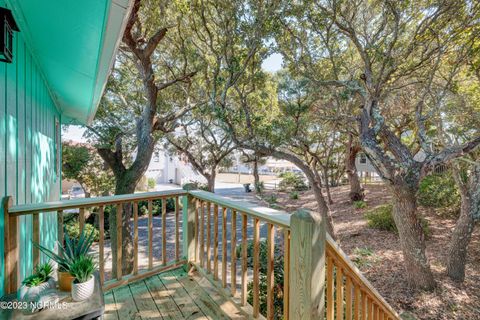 A home in Topsail Beach