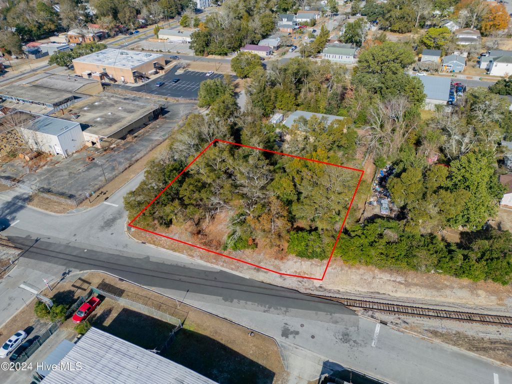 Photo of 1313 S 6th Street, Wilmington, NC 28401 (MLS # 100480246)