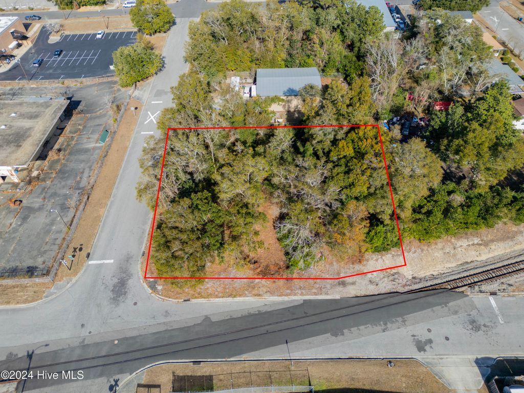Photo of 1313 S 6th Street, Wilmington, NC 28401 (MLS # 100480246)