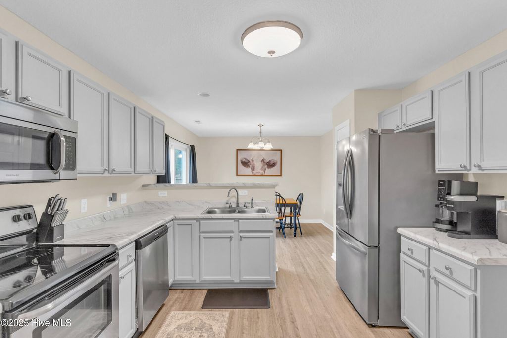 Photo of 200 Silver Court, Richlands, NC 28574 (MLS # 100526676)