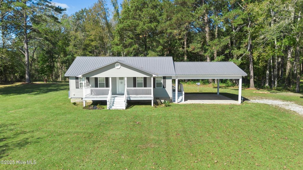 Photo of 8941 Red Hill Road, Whiteville, NC 28472 (MLS # 100536500)