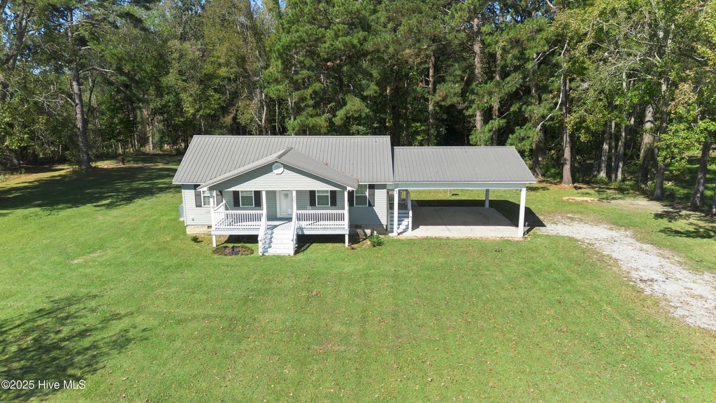 Photo of 8941 Red Hill Road, Whiteville, NC 28472 (MLS # 100536500)