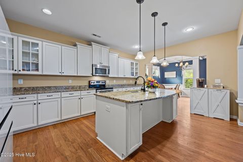 Tiny photo for 605 Fosse Way, Jacksonville, NC 28546 (MLS # 100535491)